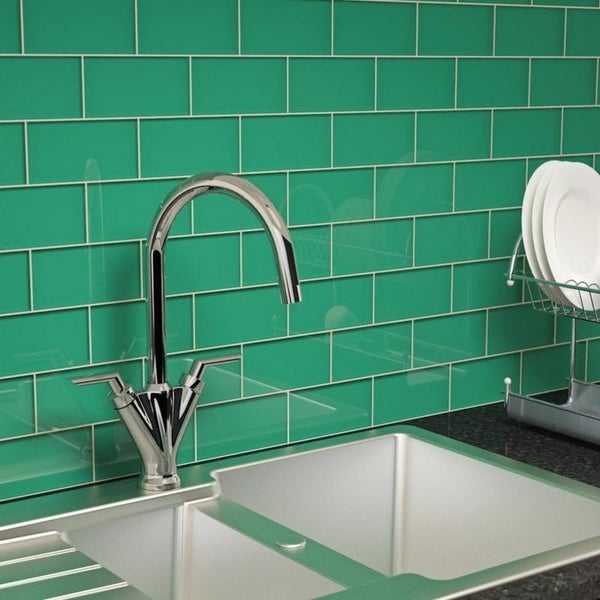 Emerald Green Subway Tiles (5.5 Square Feet) (44 Pieces per Unit)